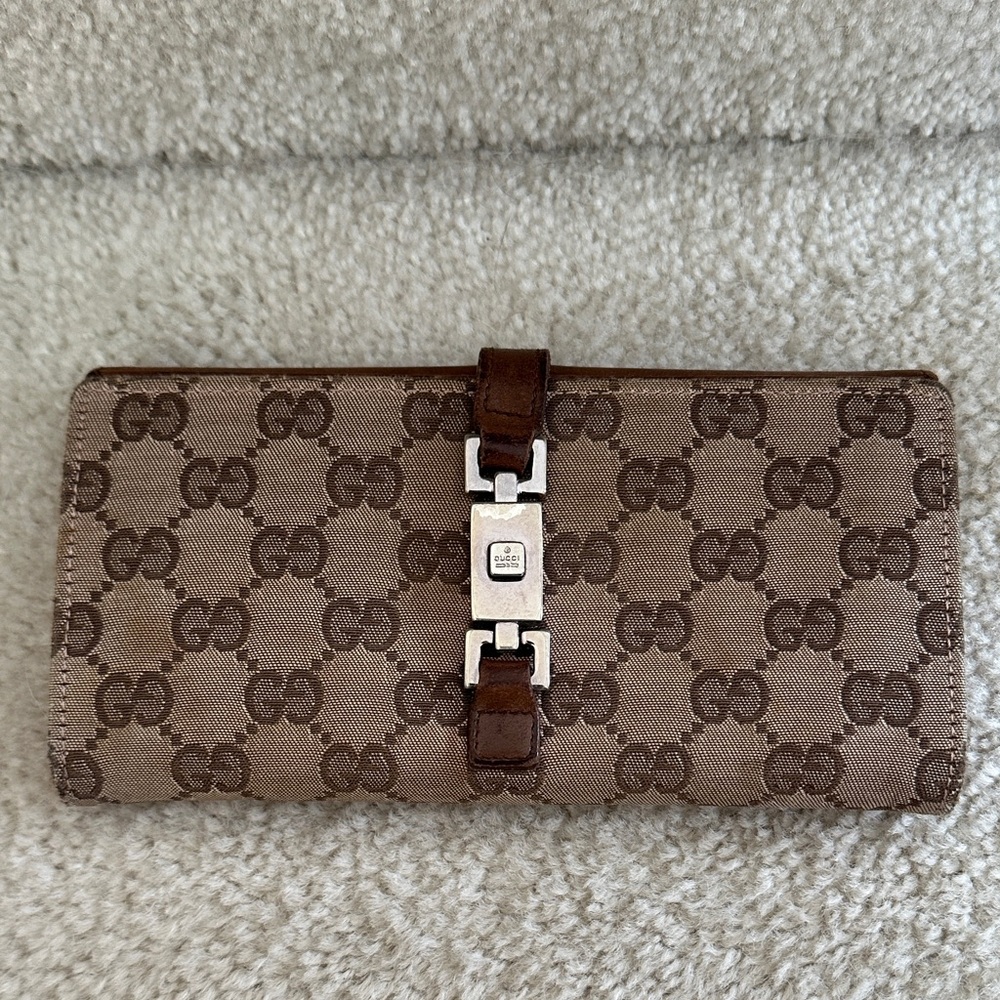Gucci Monogram Long Wallet - Picture 8 of 15